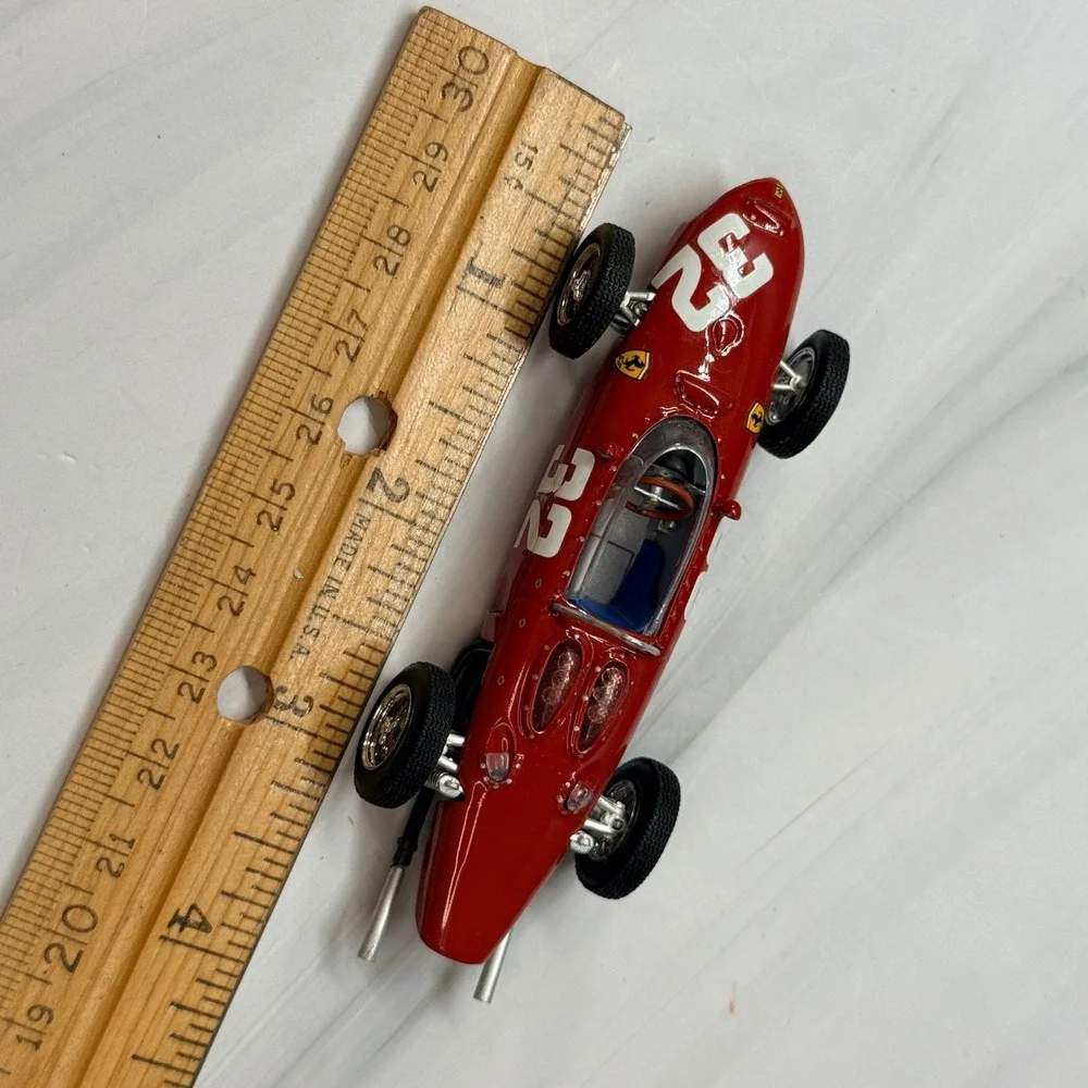 Quartzo Ferrari 156 F1 Red Diecast 1:43 Scale Racing Car Model 32 Made Portugal